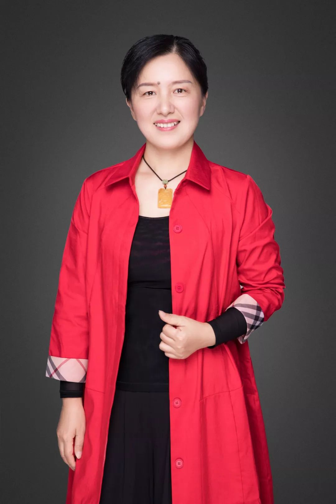 天台职业中专陈娅红老师受县妇联邀请参加,获得浙江省百名"女红巧手"