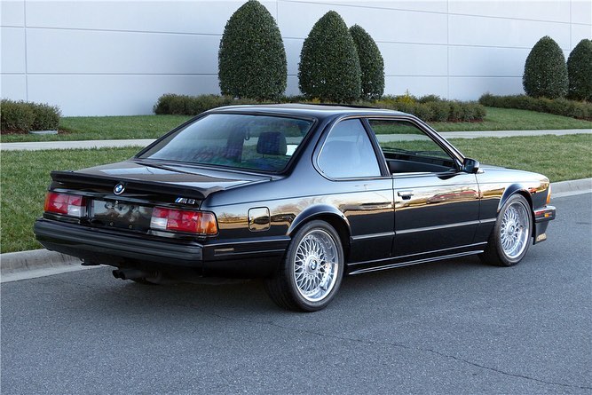 1988款宝马m6相比现款宝马m6,你们更喜欢哪台?