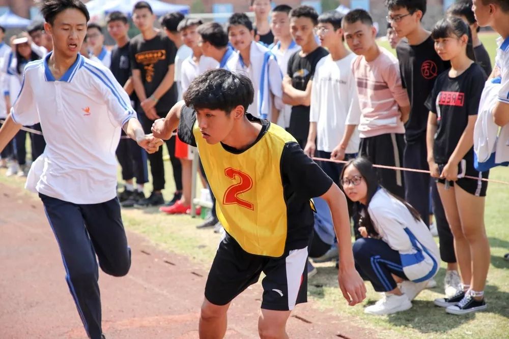 青春十月奋斗不止晋江华侨职校第二十二届田径运动会闭幕