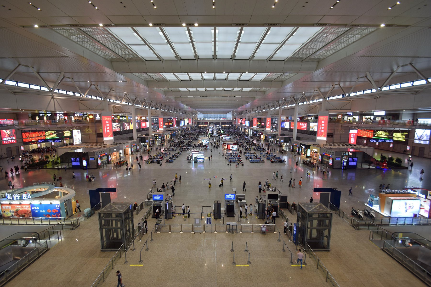 直击国内十大最有名气的火车站其中一个被评为全球最美建筑