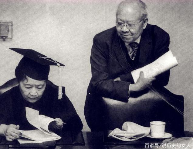 我的老公叫袁家骝.