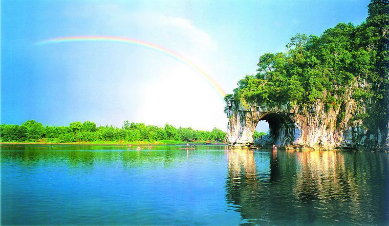 管理部门备案的桂林特色产业点【鸡血玉博物馆】(游览时间约120分钟 )