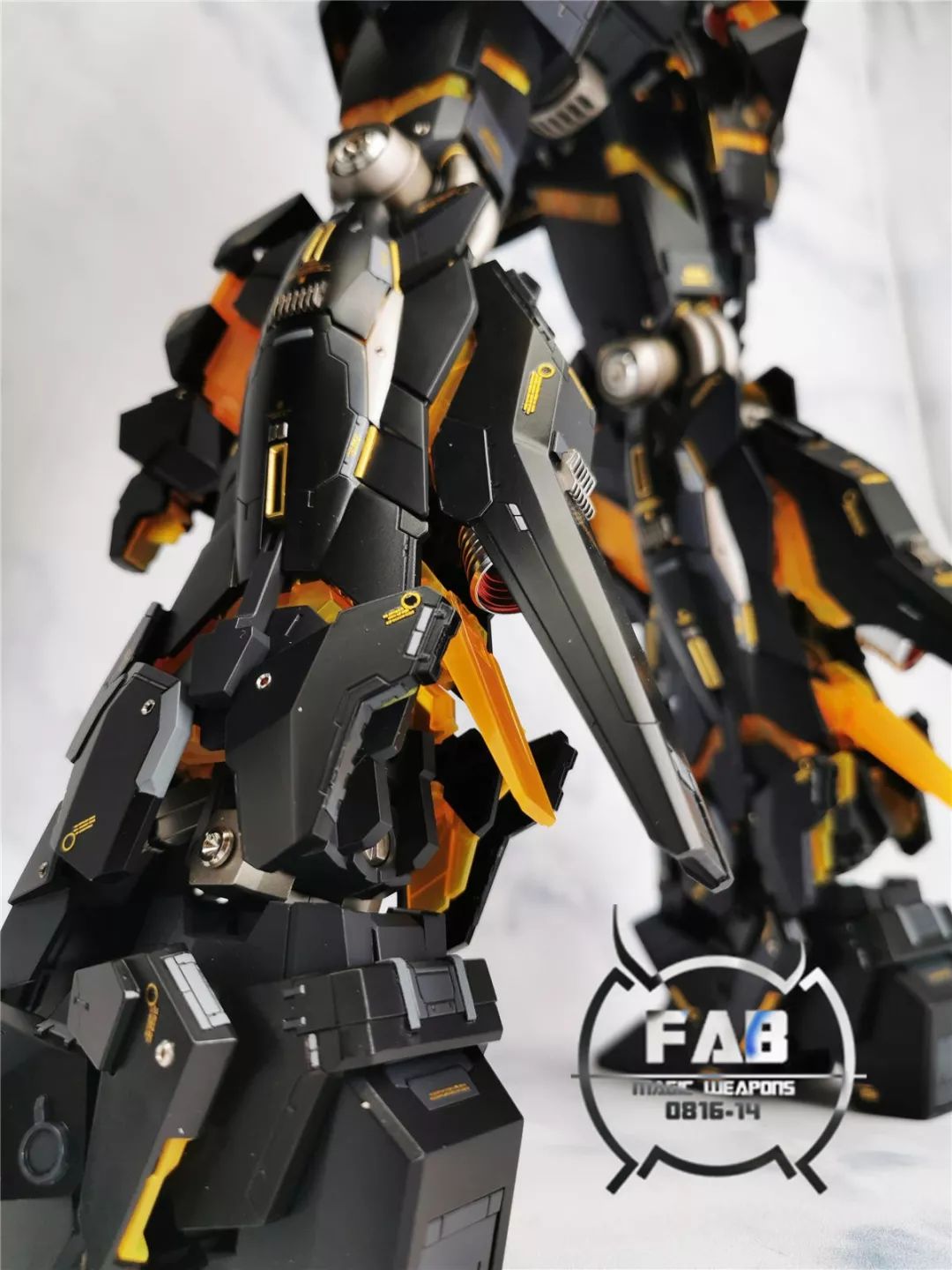 配合改件的pg报丧女妖制作黑金涂装的魅力