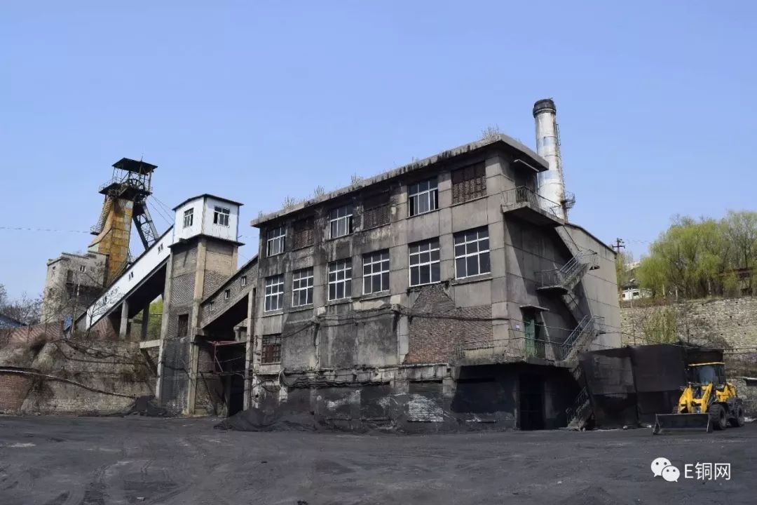 王石凹煤矿工业遗址:一山一世界,一石一行云