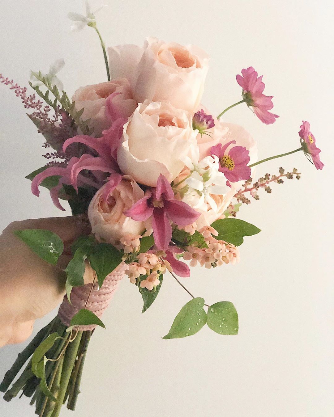 koreanbridalbouquet小巧精致的韩式新娘捧花体现温柔婉约气质