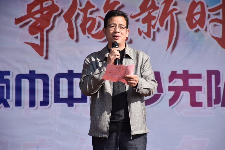 红领巾心向党祖国发展我成长沙河二中举办主题合唱比赛