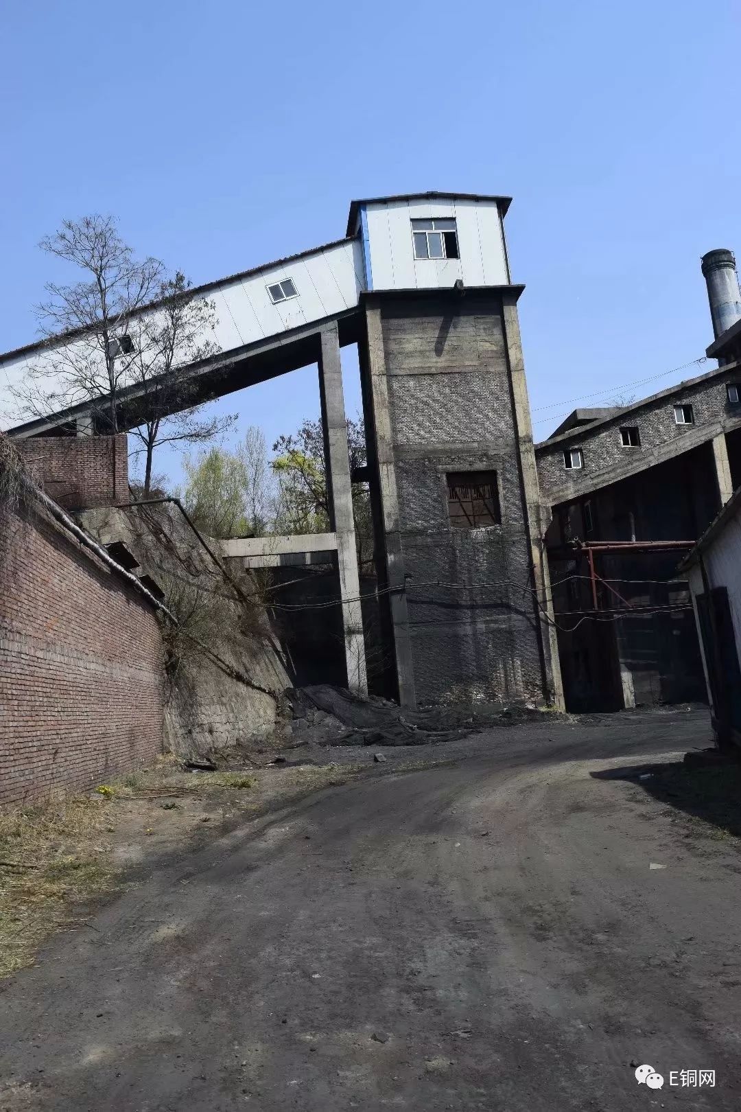 王石凹煤矿工业遗址一山一世界一石一行云