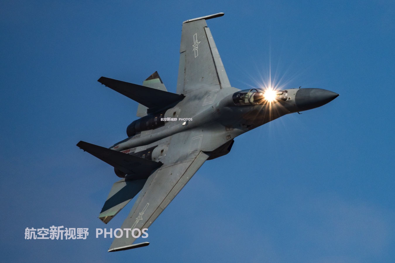 国产第一款三代半重型战机沈飞歼16性能不俗海空军不二之选