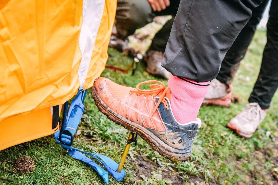 站在水里脚都不湿!这双神仙防水袜,无数跑者相遇恨晚