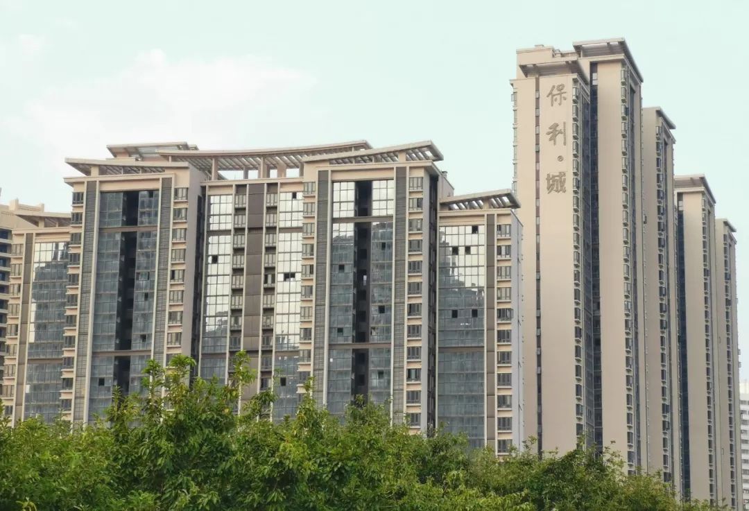 历时4个月大整改泉州保利城一期中庭焕然一新未见小型喷泉小区外依旧