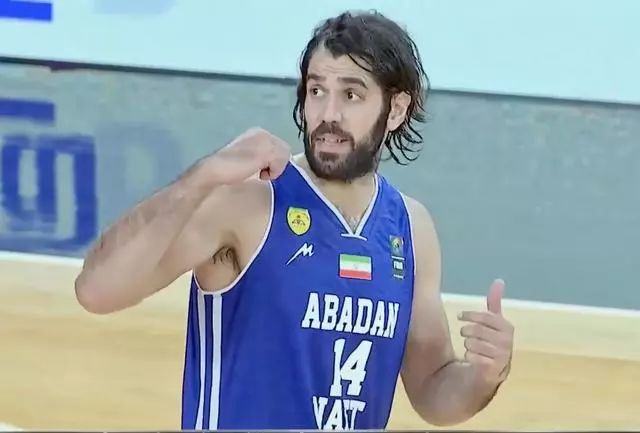 除了哈达迪外,巴赫拉米也是中国男篮曾经头疼过很久