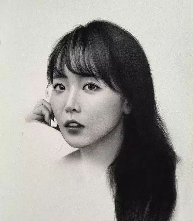 素描素描画成这样不多见细腻到骨头里