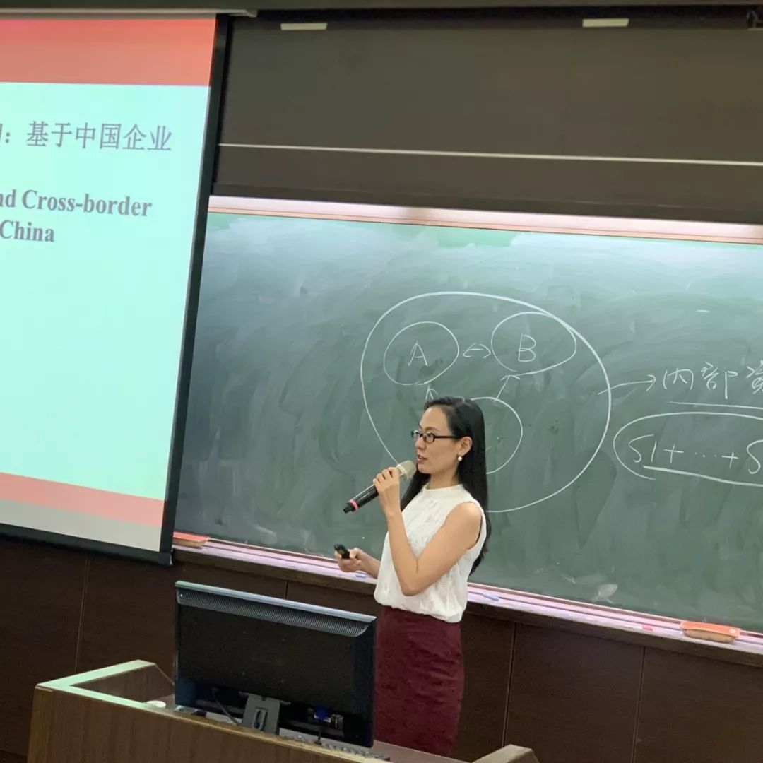 走近张方老师的世界吧~下面就让书院君带你一起我们有幸邀请到了张方