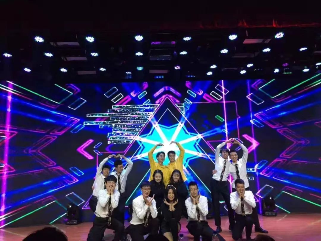 迎新晚会圆满ending | 只为,初遇"新"上人_舞蹈