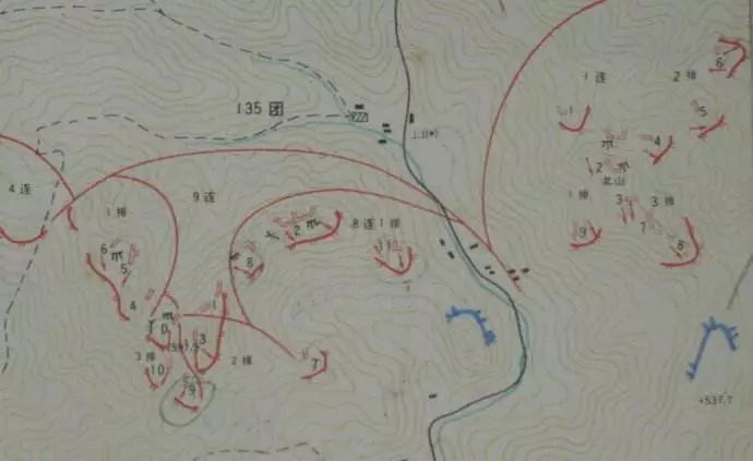 0号阵地上,135团六连仅存十六个人,在对四个子母堡的爆破中,三个爆破