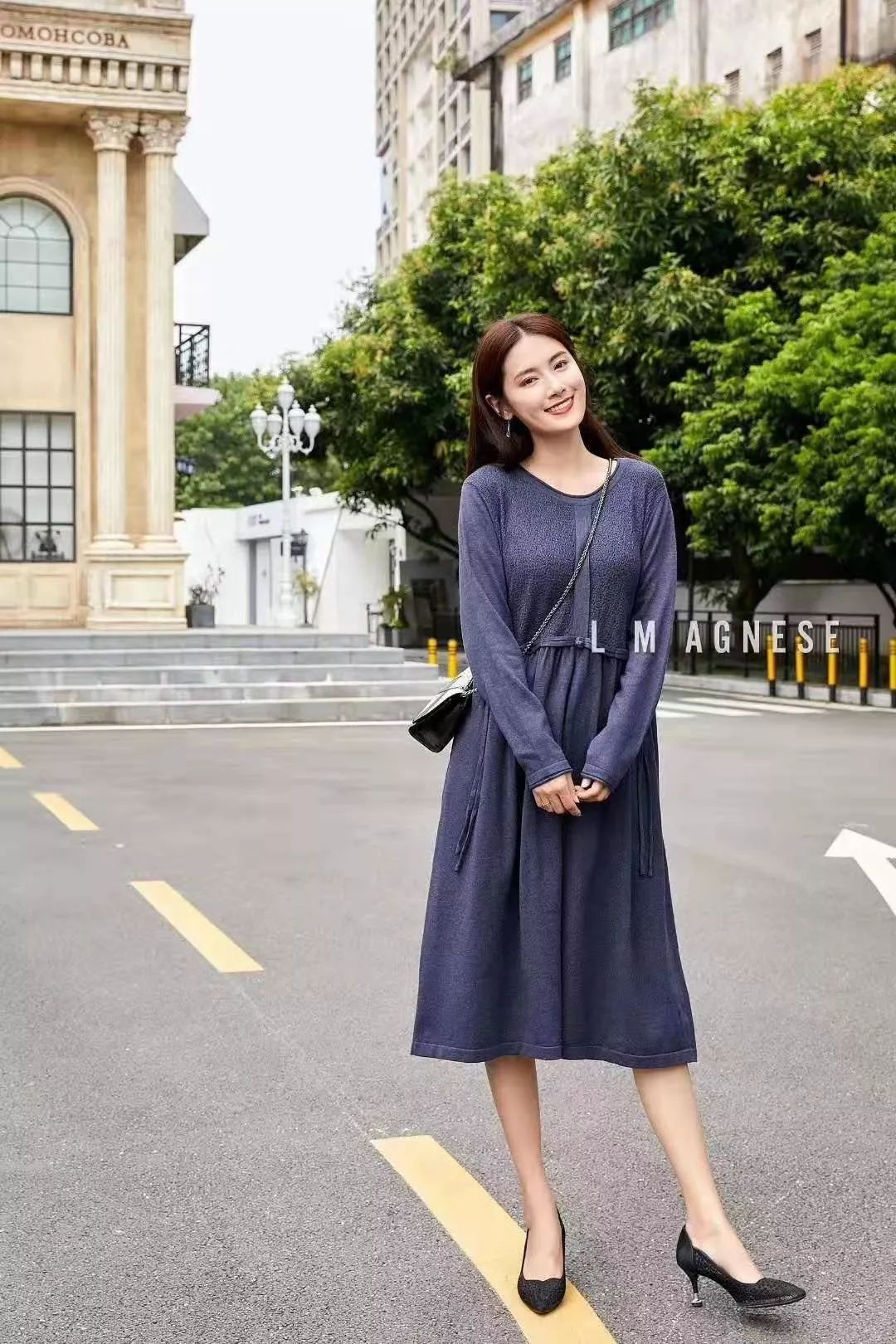 浪漫的颜色,柔和的面料加上富有女人味的款式打造温柔又美好的淑女