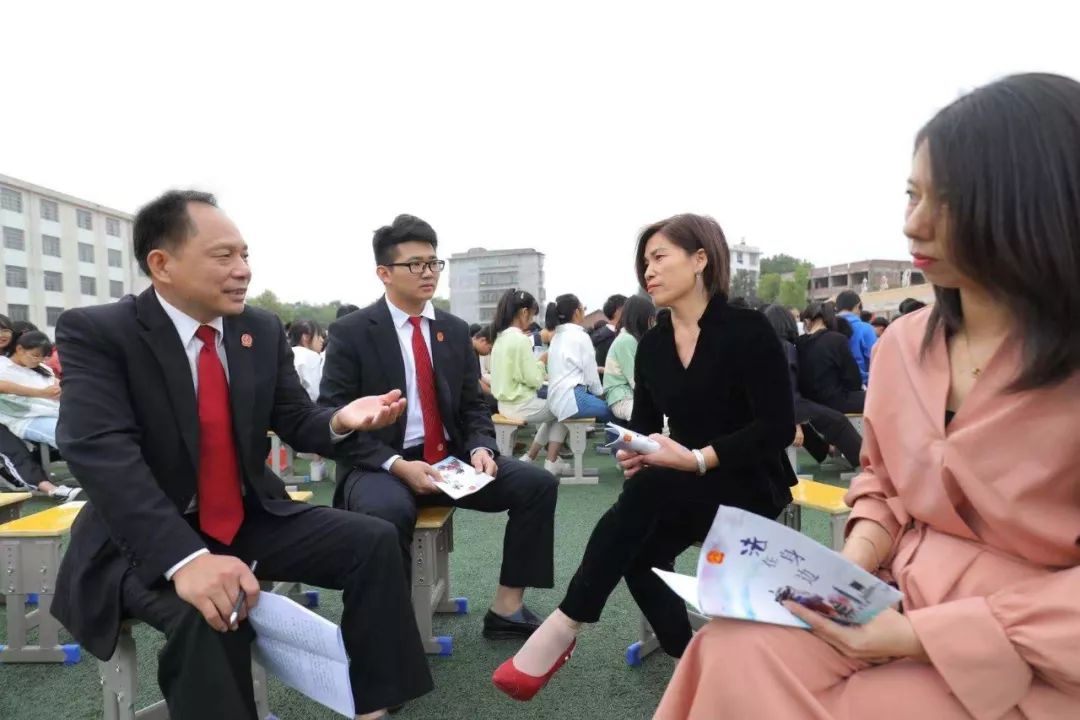 送法进校园走进宁都四中刑庭女法官的这堂课您值得一看