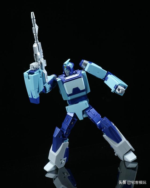 ft这款啰嗦表现还是让人比较满意的,造型依旧是我们熟悉的g1造型,方