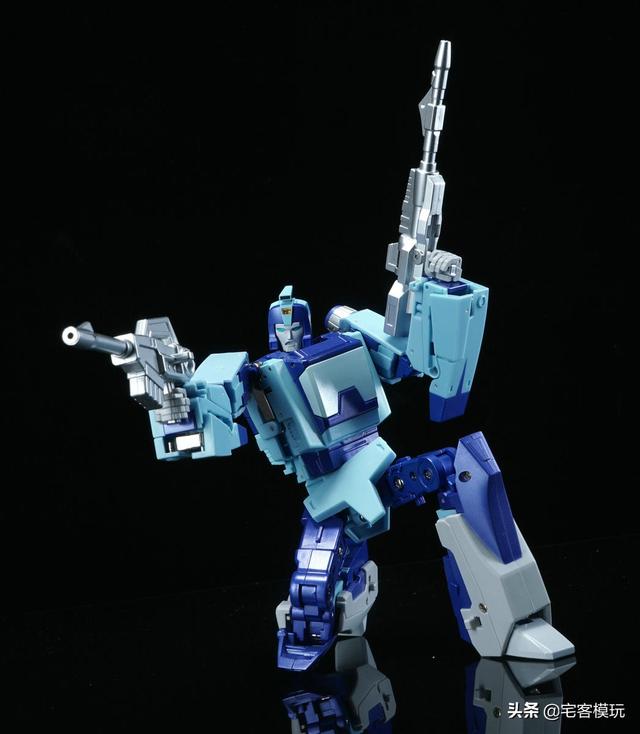 ft这款啰嗦表现还是让人比较满意的,造型依旧是我们熟悉的g1造型,方