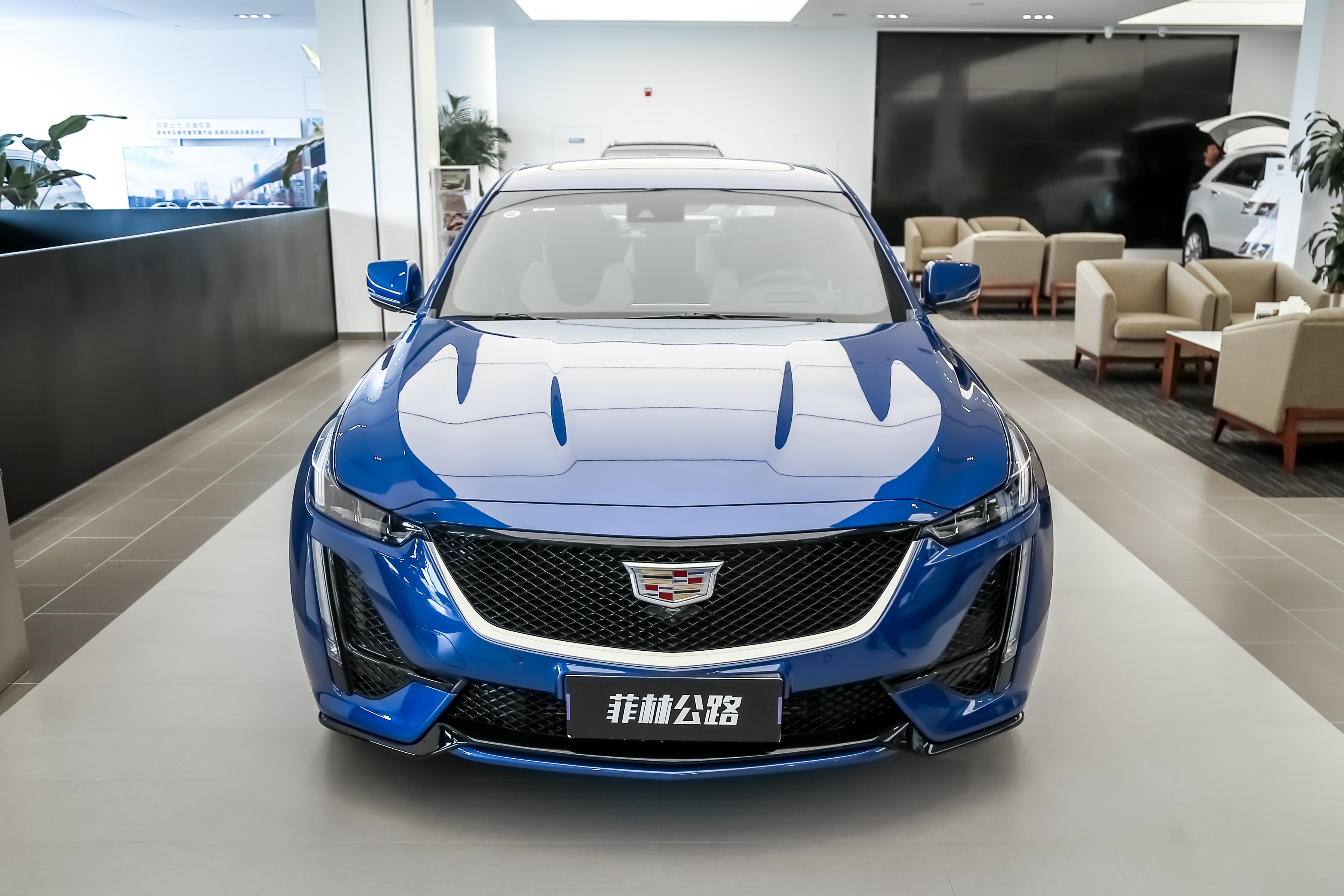 诠释后驱豪华【到店实拍】凯迪拉克ct5