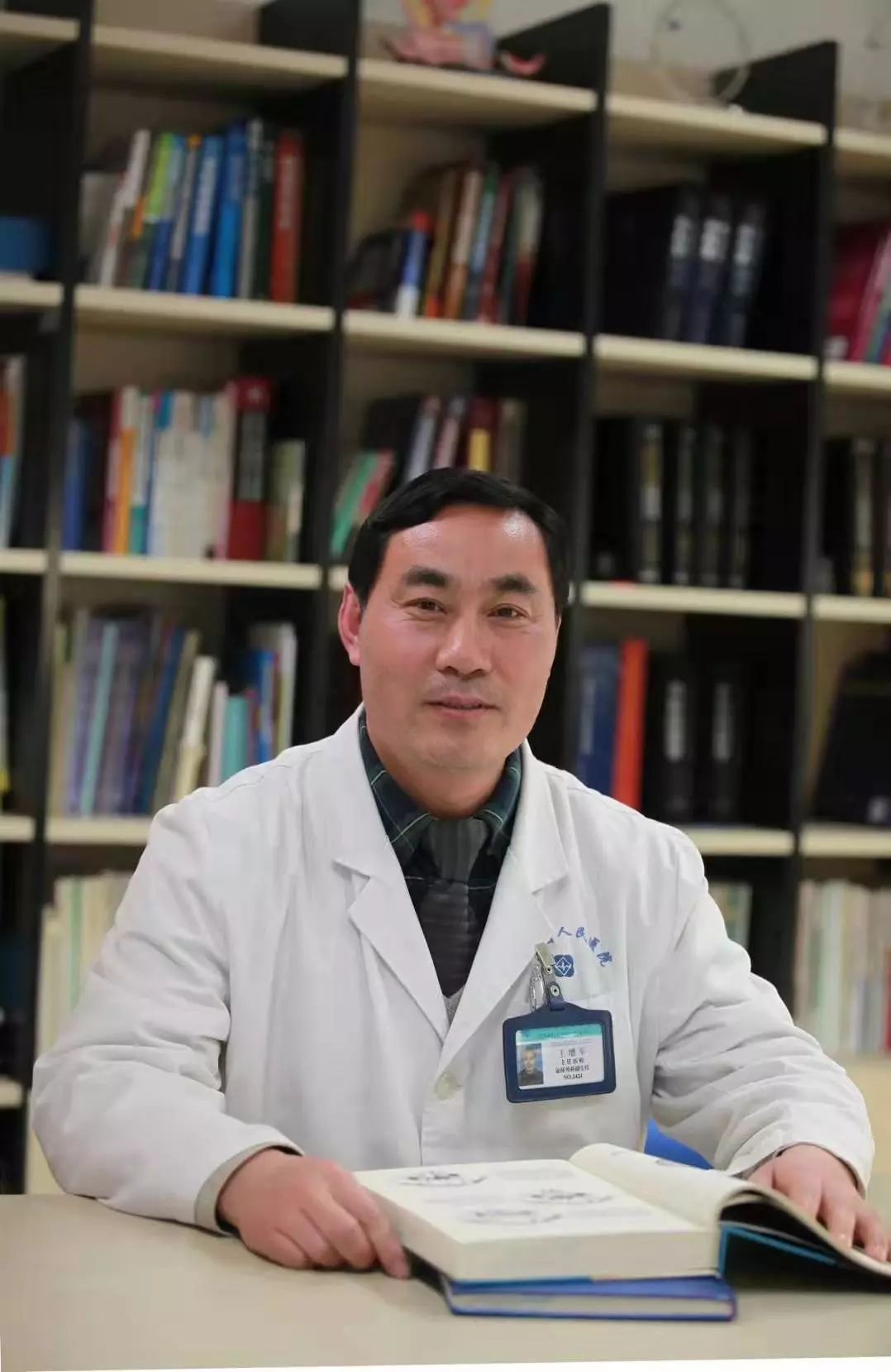 美国老人漂洋过海来省人医做手术这个团队交出完美答卷