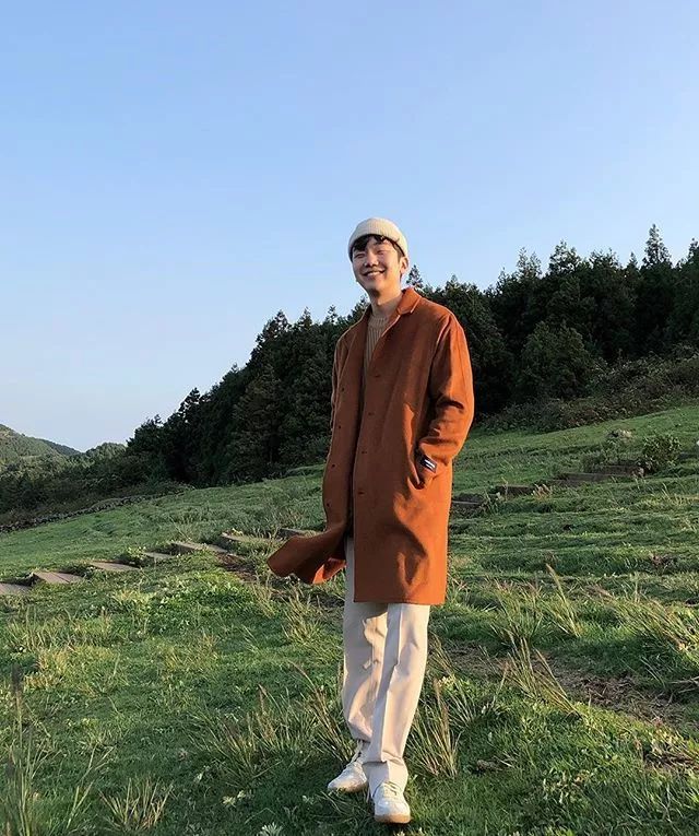 可爱男生的日常穿搭