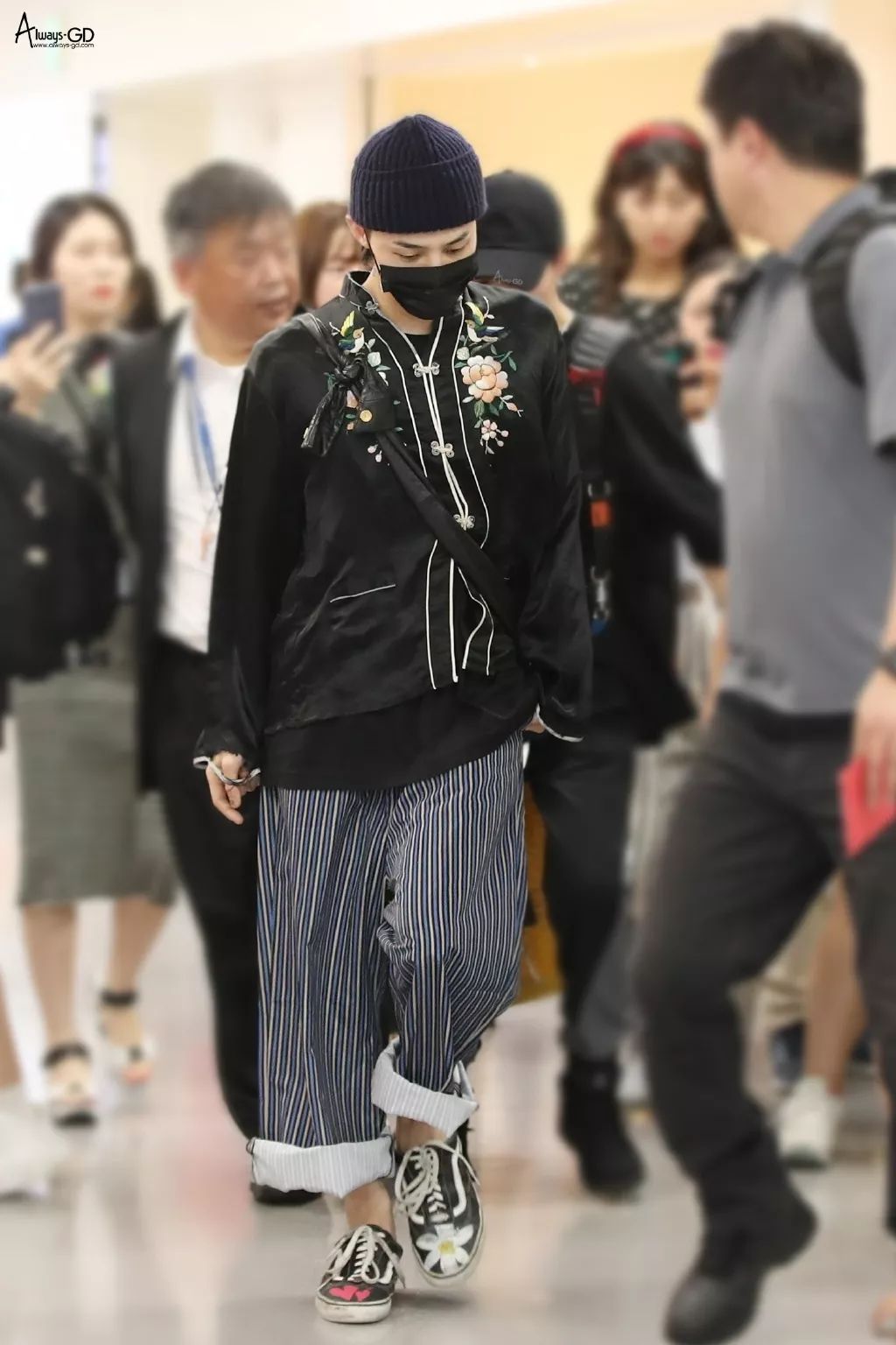 "我叫权志龙,想成为rap说得好的人"