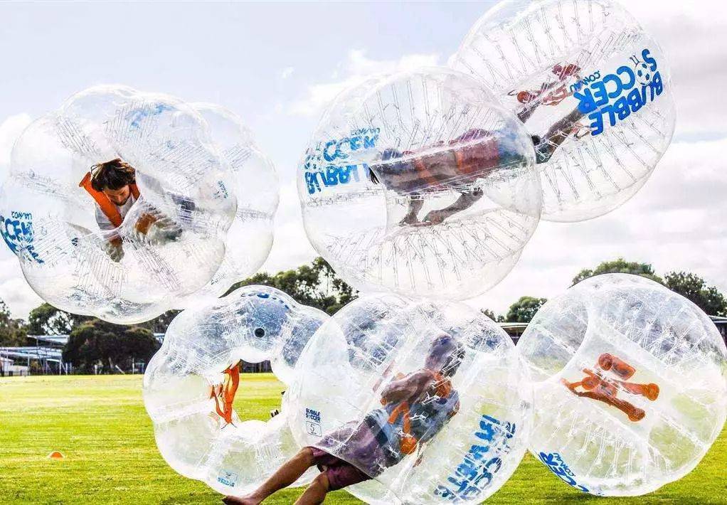 不要在网上哔哔赖赖,不服现实来碰一碰!_泡泡