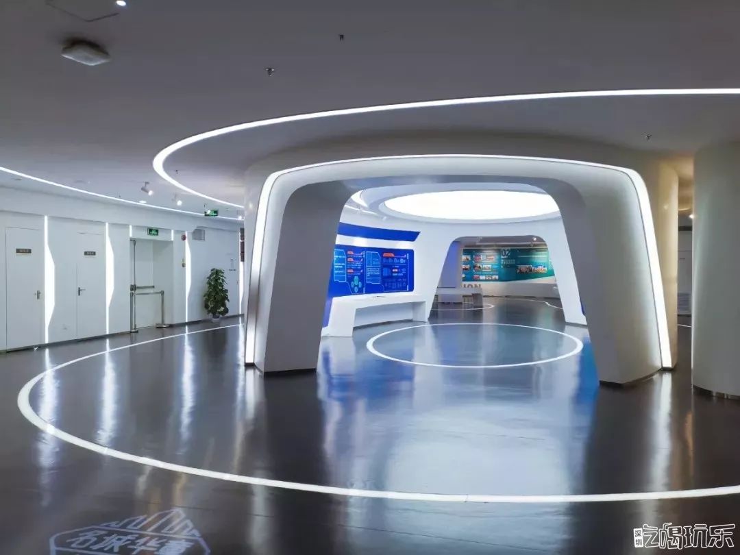 vr,机器人,人脸识别,这家黑科技图书馆要逆天!