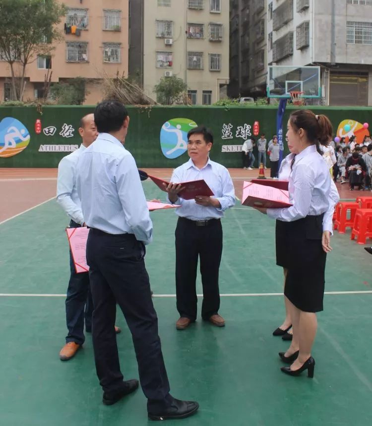 十八而立筑梦青春全州县第三中学十八岁成人礼仪式活动报道