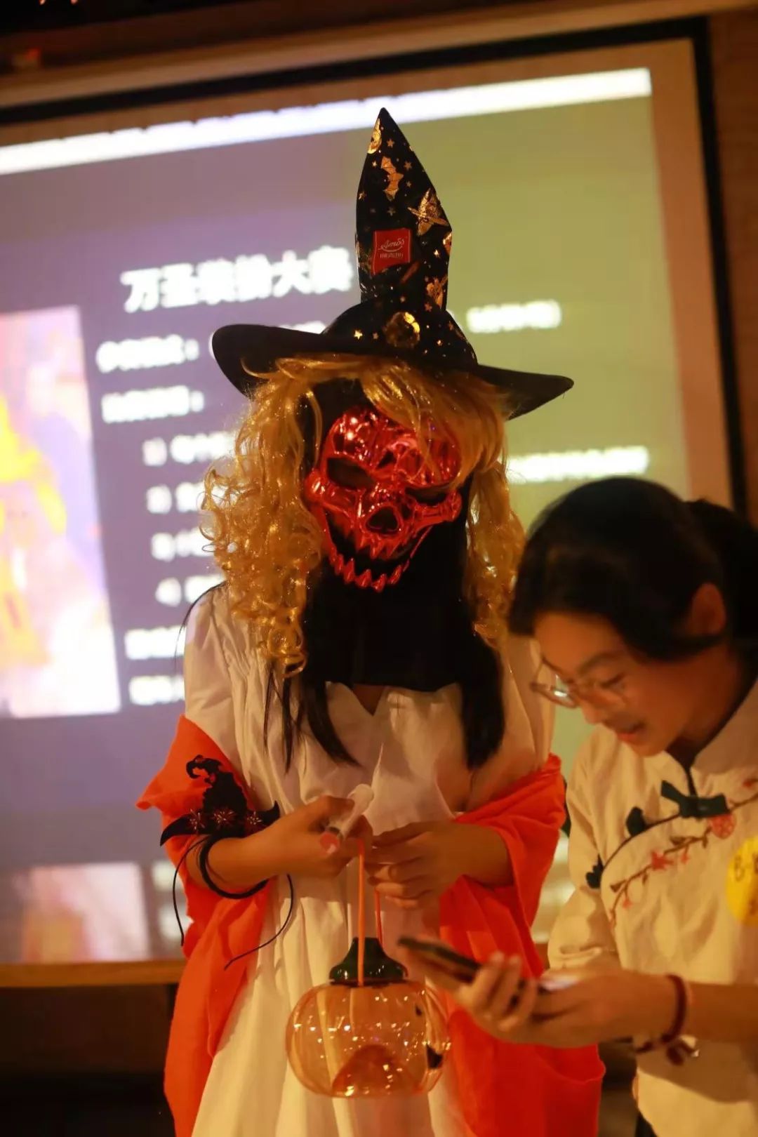 知初万圣节狂欢夜活动回顾_话剧表演