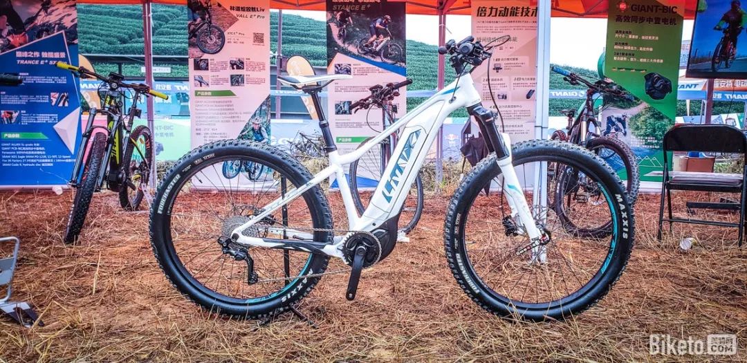 电助力驰骋茶山捷安特山地电动车越野赛杭州龙坞站