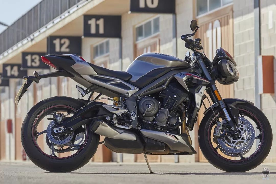 街车档案2020款triumphstreettriple765rs全新改款