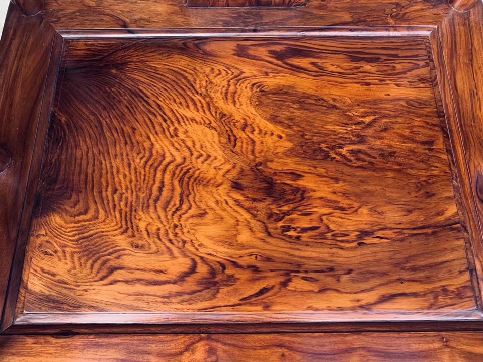 紫檀: 缅甸花梨,缅泰老花梨,东南亚花梨刺猬紫檀: 非洲花梨木越柬紫檀