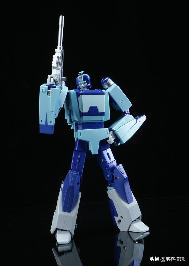 ft这款啰嗦表现还是让人比较满意的,造型依旧是我们熟悉的g1造型,方