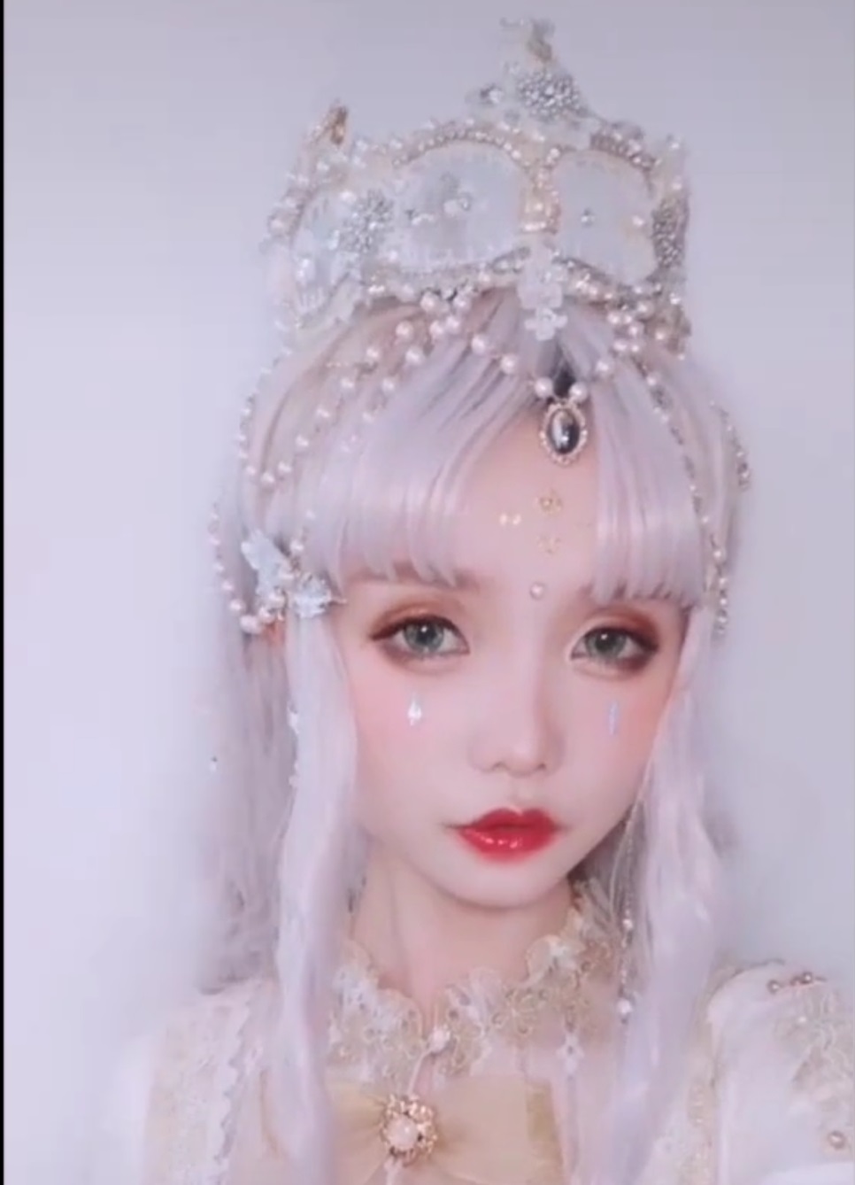 当女装大佬穿上lo裙,比女人更有女人味,认全谁是男的算我输