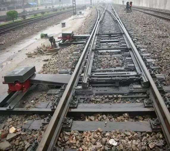 股道和道岔编号及股道有效长度