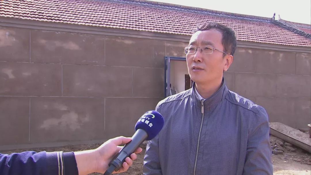 区住建委副主任 王永臣:结合主题教育,我们又进行入户调研,对现在农村