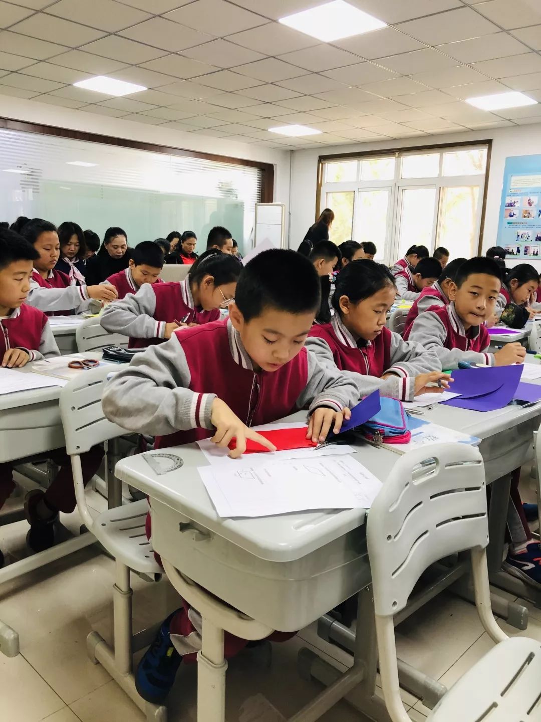 松林专题不忘初心砥砺前行松林小学开展党员骨干教师示范引领研讨活动