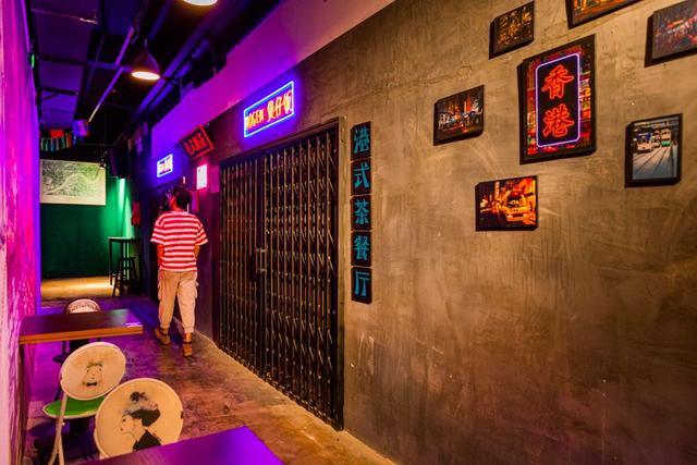 或是为她/他在"香港街"留下一张唯美大片!
