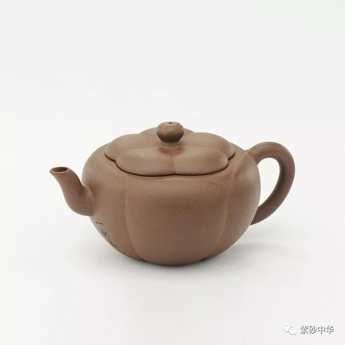 2019嘉德秋拍陈鸣远制梅瓣壶vs大彬梅花三式