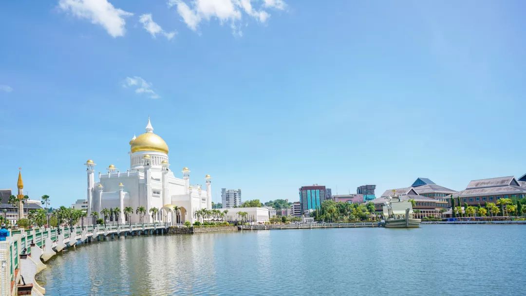 海上仙境仙本那,遇见纯净文莱,网红玻璃船等你来打卡!_潜水