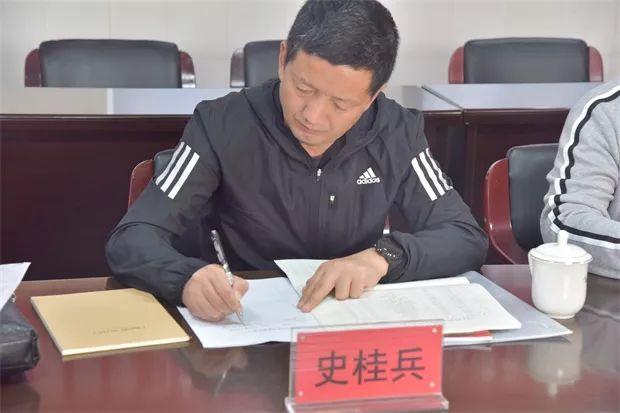 八方来客共研育人之策立体呈现展现人小风采