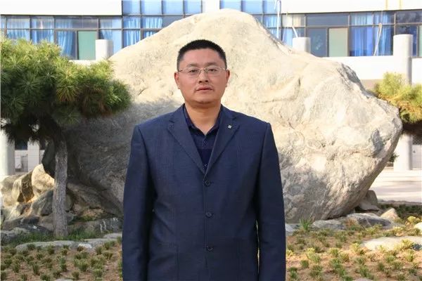 勤恳做事诚信做人记宁阳一中优秀教师程军华