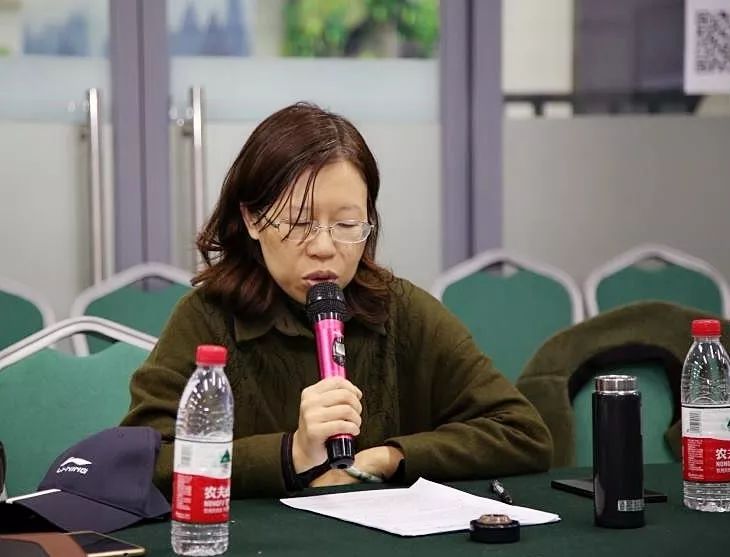 图3 王烨老师点评图4 刘志老师点评图5 白洁老师点评最后专家组经过