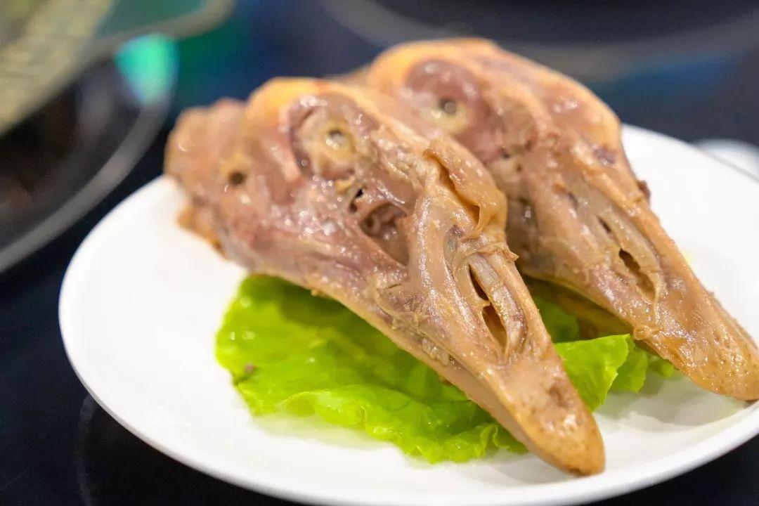 这火锅爆红全国10多年,天天挤破头,一鹅多吃,如今来南片区了!