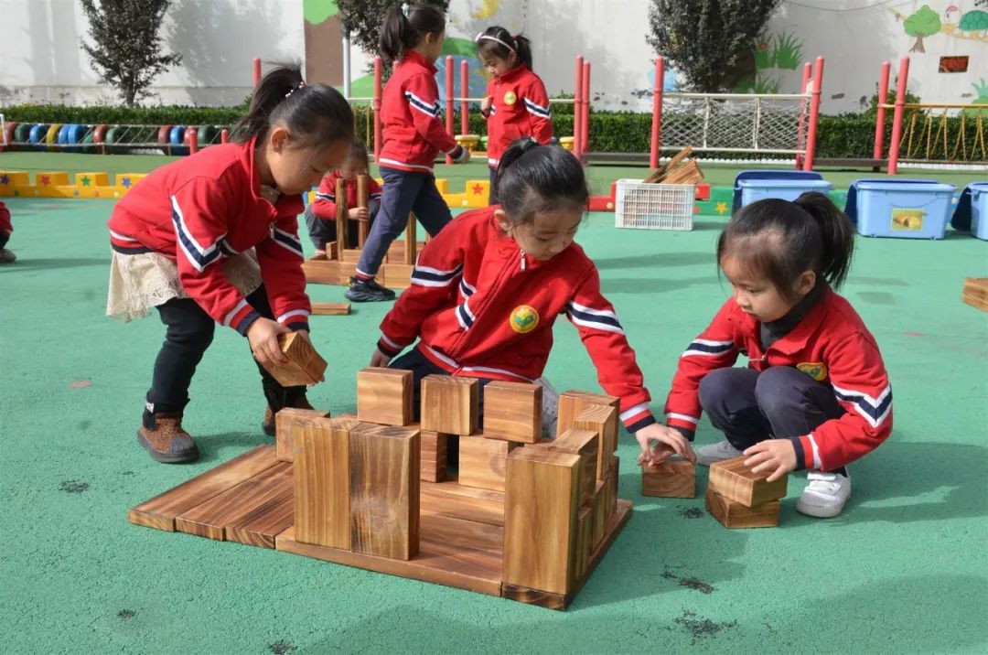 实验幼儿园学前教育集团游戏观摩促提升研讨交流助成长