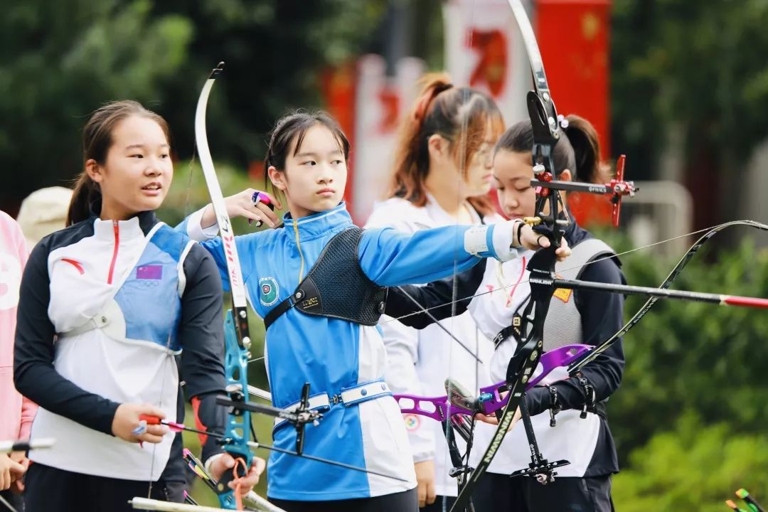 我校射箭运动员们在2019上海市射箭精英基地联赛中再创佳绩