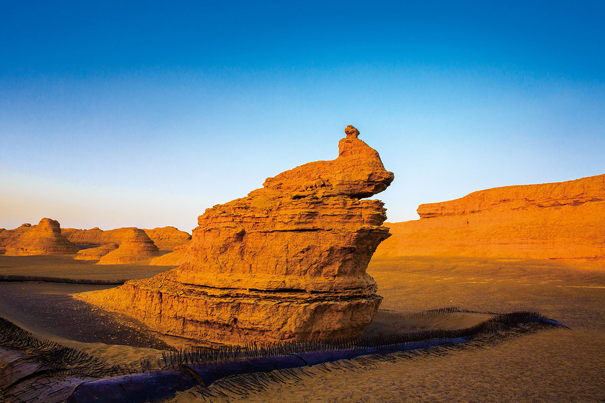 中国旅游景区大全之敦煌雅丹景区