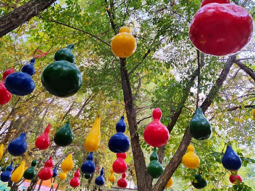 10月2日,3日特价38元中华碧玉园 红色小镇倾听兵团故事 七彩葫芦园